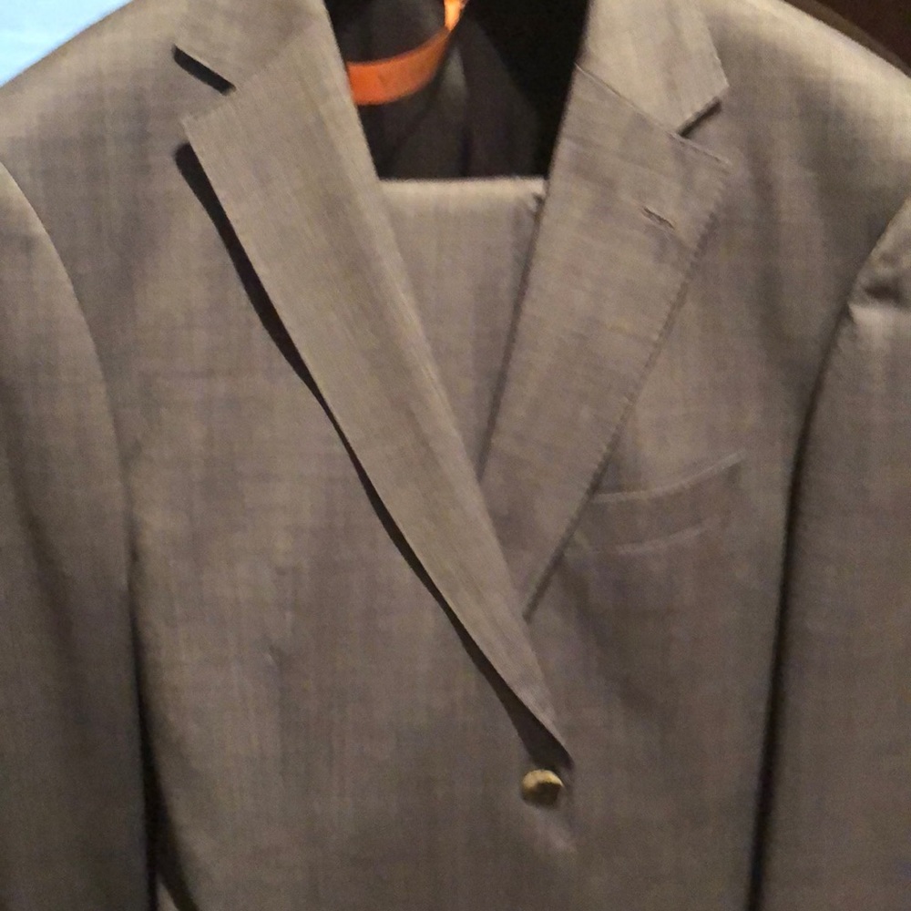Men’s suit